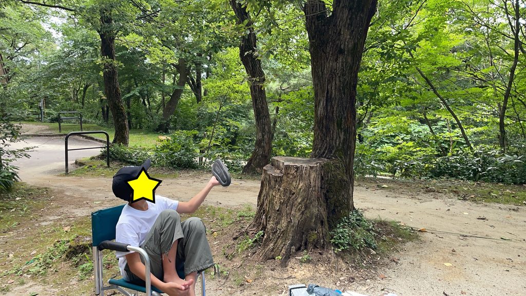 森に囲まれたうまみち森林公園のキャンプサイト
